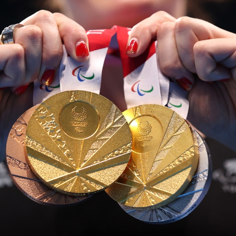 Tokyo 2020 Paralympic Medals - Photos & Medal Design