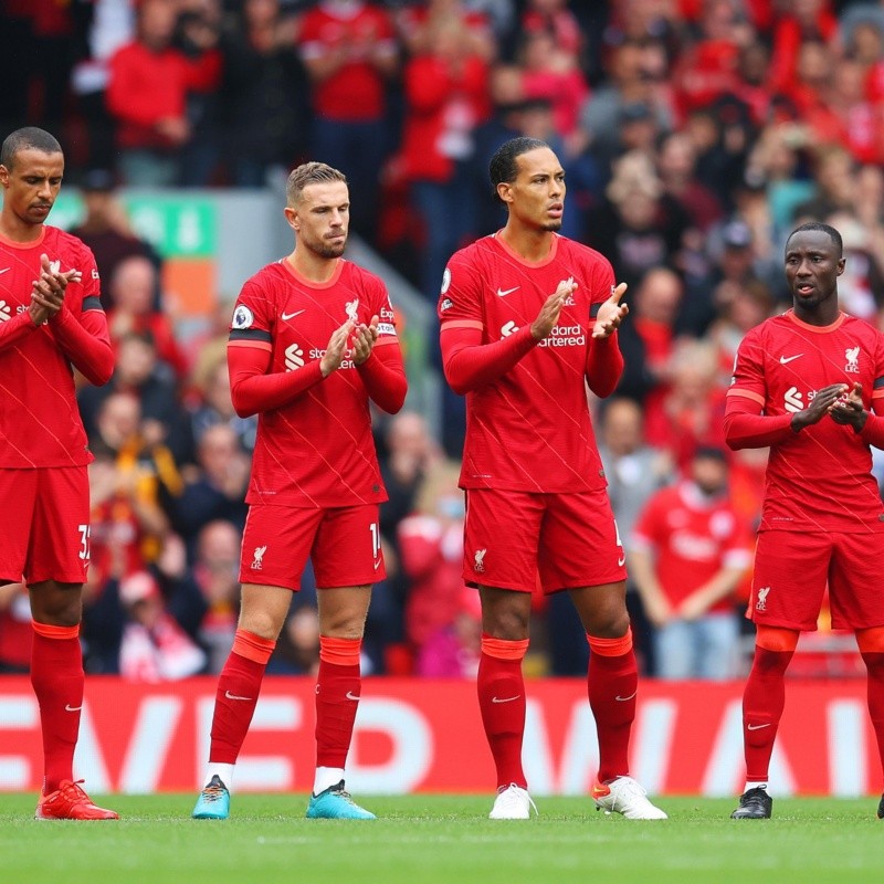 Liverpool trabaja para sacar a uno de sus jugadores de un golpe de Estado