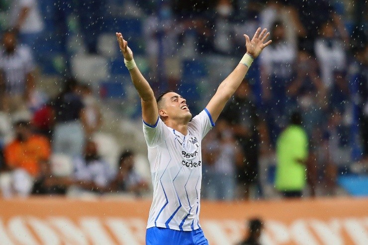 Rogelio Funes Mori fue defendido por Suazo. JAM Media.