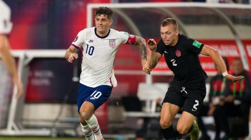 Christian Pulisic of USMNT and Alistair Johnston of Canada (Getty).