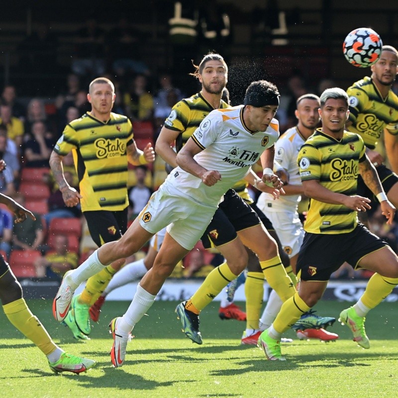 Con Raúl Jiménez, Wolverhampton consiguió su primer triunfo