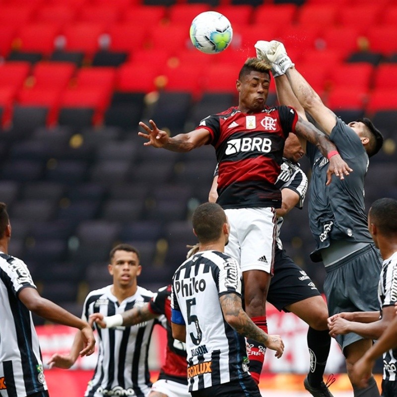 Comentarista incentiva Santos a reivindicar pontos contra o Flamengo no Brasileirão: 'Esse time é muito favorecido'