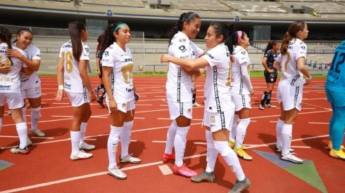 Pumas Femenil en un partido de la Liga MX