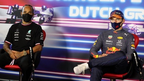 Hamilton e Verstappen, em foto feita no GP da Holanda, neste ano. (Foto: Getty Images)