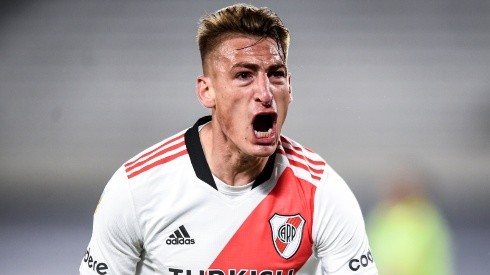 Braian Romero of River Plate celebrates his goal against Independiente on Matchday 10 of the 2021 Argentine Liga Profesional. (Getty)