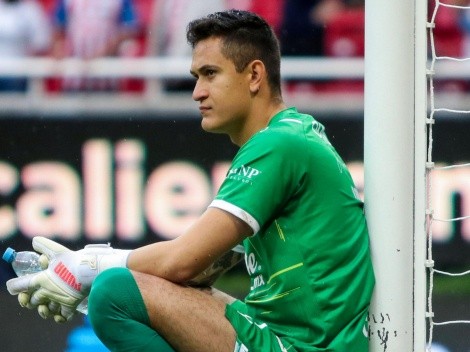 VIDEO: Raúl Gudiño hace llorar a un aficionado