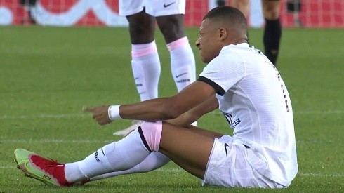 Kylian Mbappé, lesionado en Brujas vs PSG.