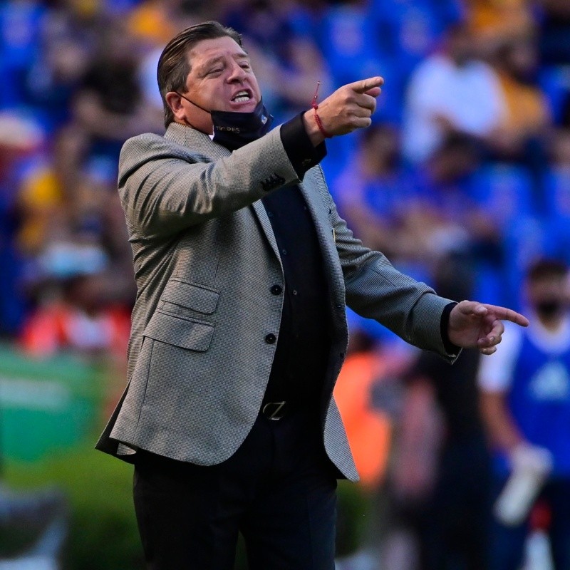 Para Miguel Herrera es más importante el clásico nacional que el clásico regio