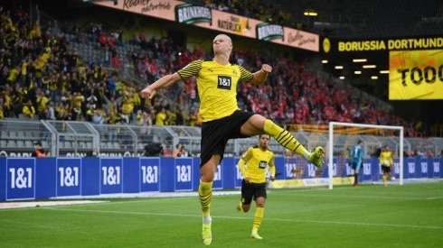 Haaland marca dois gols na vitória do Borussia Dortmund e iguala Lewandowski na artilharia do Campeonato Alemão. (Foto: Getty Images)