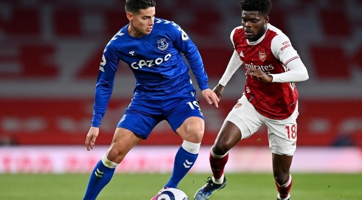 James Rodriguez of Everton battles for possession with Thomas Partey of Arsenal (Getty)
