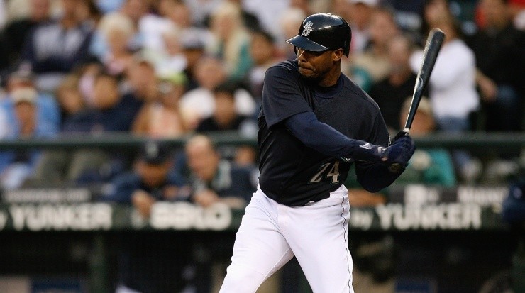 Ken Griffey Jr. #24 of the Seattle Mariners bats against the New York Yankees during the game at Safeco Field on August 14, 2009 (Getty Images).