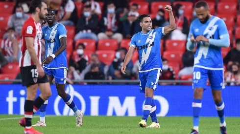 Festejo de gol de Falcao García con Rayo Vallecano.