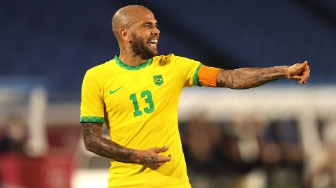 Daniel Alves despertou interesse de muitos clubes brasileiros (Foto: Getty Images)