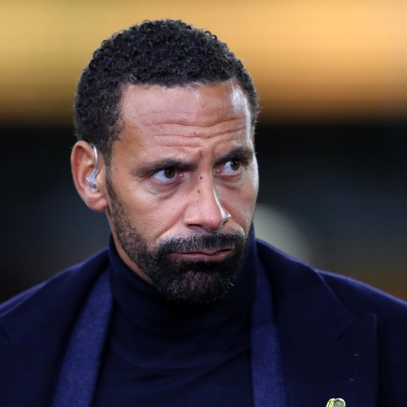 Rio Ferdinand sorprendió al elegir al mejor central de la Premier League