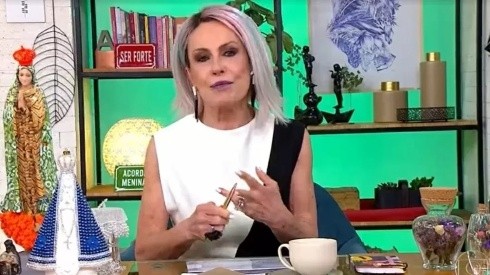 Ana Maria Braga apresenta o Mais Você nas manhãs da emissora