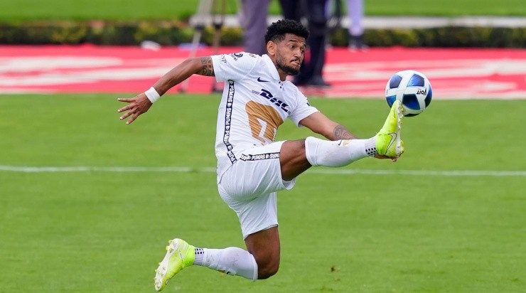 El mediocampista de Pumas tuvo un muy mal juego.(Imago 7)