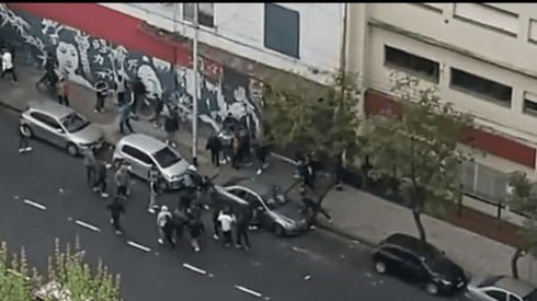 VIDEO: dos facciones de la barra de Independiente a los tiros en la calle