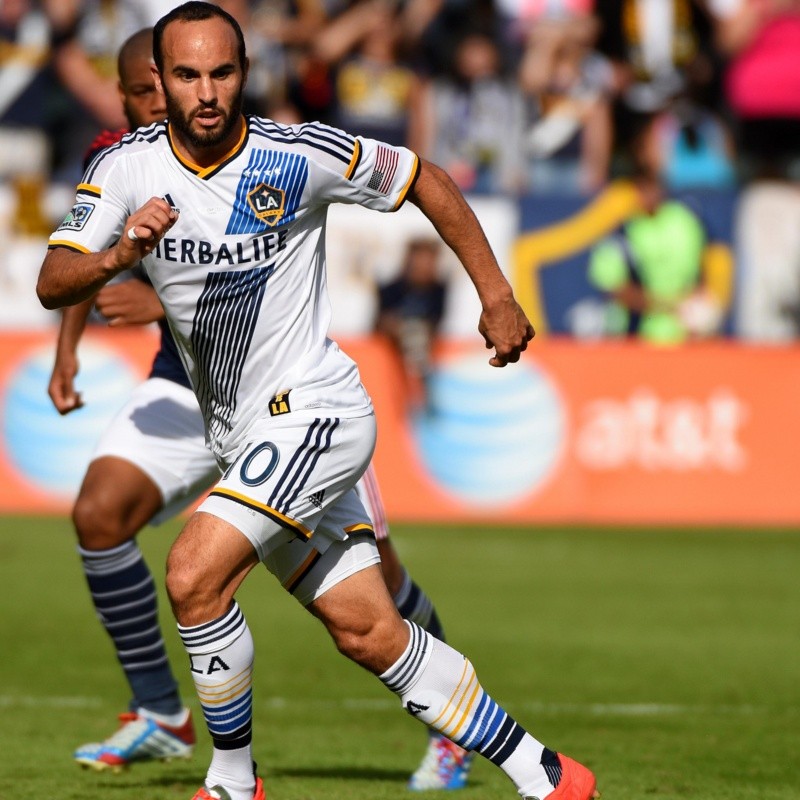 Chicharito lanza elogios a Landon Donovan y le dedica el Clásico del Tráfico