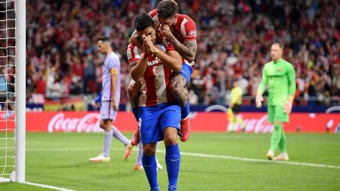 Festejo de gol de Luis Suárez.