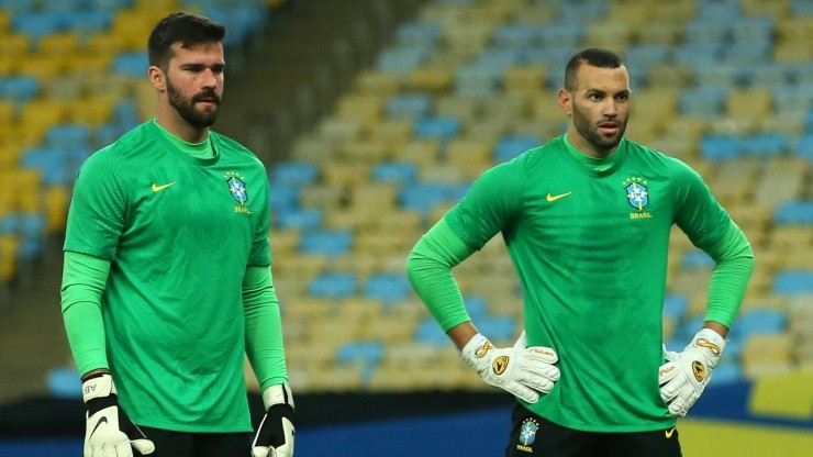 Meta da seleção brasileira será ocupada por um dos dois (Foto: Getty Images)