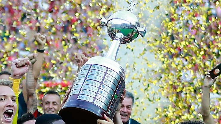 Trofeo de la Copa Libertadores.