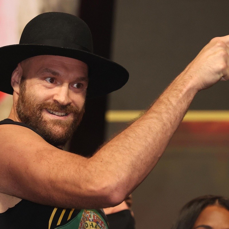 Escándalo por los guantes que eligió Tyson Fury para usar contra Deontay Wilder