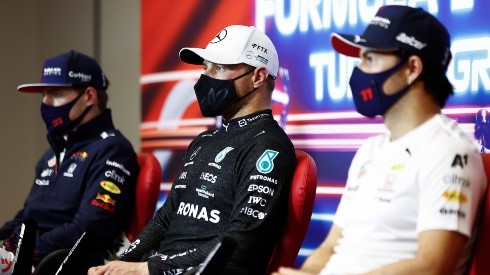 Na foto, o pódio do GP da Turquia. (Foto: Bottas, no centro, Verstappen na ponta esquerda, e Pérez, na ponta direita). (Foto: Getty Images)