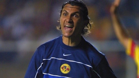 Adolfo Ríos atajó en América entre 1999 y 2004.