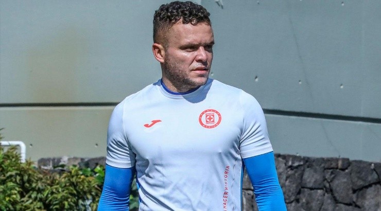 Cabecita, listo para volver en el Azul. (Cruz Azul Oficial)