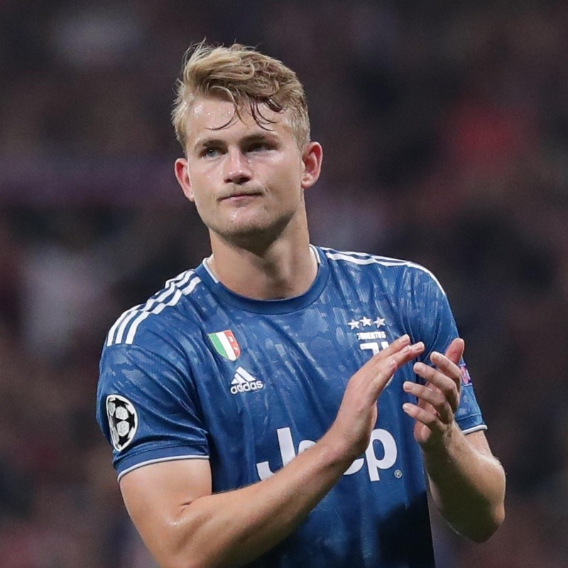 El representante de De Ligt contactó a tres grandes de Europa para llevárselo de Juventus