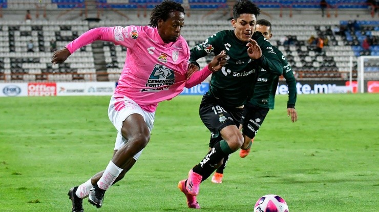 Romario Ibarra fue protagonista del empate. (Imago 7)