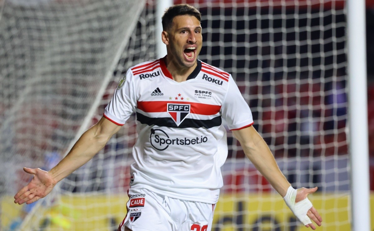 Calleri decide e São Paulo vence 1º jogo da final da Copa do Brasil