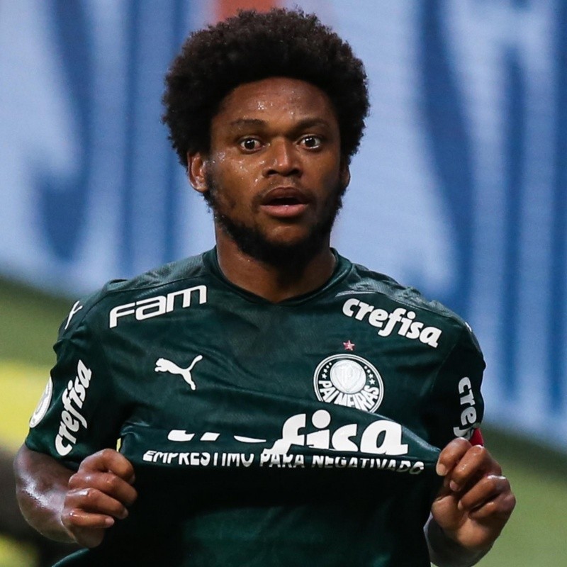 Atacante retorna e pode tomar lugar de Luiz Adriano no ataque do Palmeiras; confira a escalação