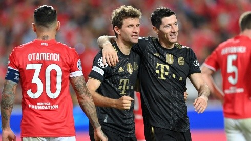 Jogadores do Bayern comemoram gol contra o Benfica (Foto: Getty Images)