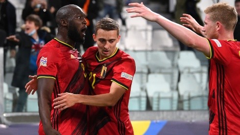 Jugadores de Bélgica celebran un gol en la Nations League.