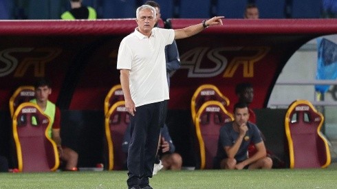 Mourinho en dirección de la Roma.