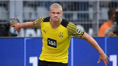 Erling Haaland sufre lesión y complica a Borussia Dortmund.