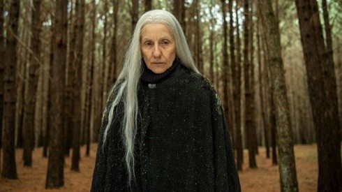 Cássia Kis interpreta uma bruxa em Desalma, da Globoplay