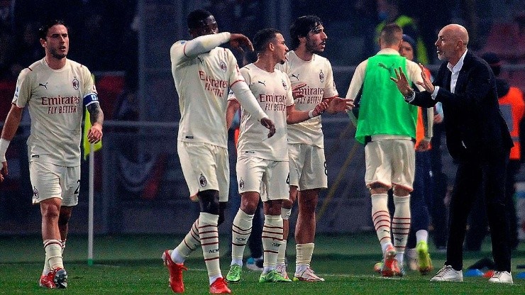 Milan sufrió ante Bologna.