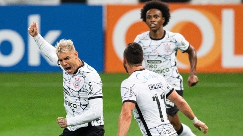O Corinthians enfrenta o Internacional neste domingo às 16h, no estádio Beira-Rio, Rio Grande do Sul.
