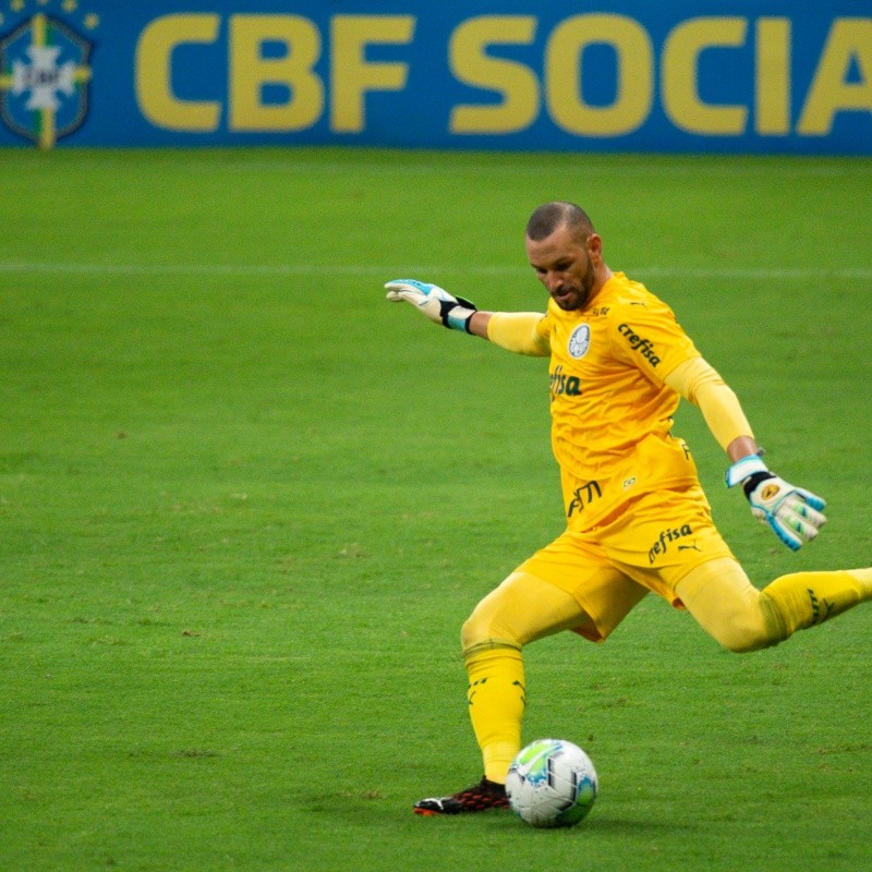 Weverton apoia críticas de Abel ao calendário: "Ele quer sempre os melhores"