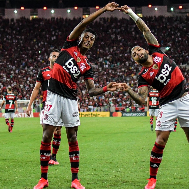 Bruno Henrique e Gabigol revezam funções no Flamengo