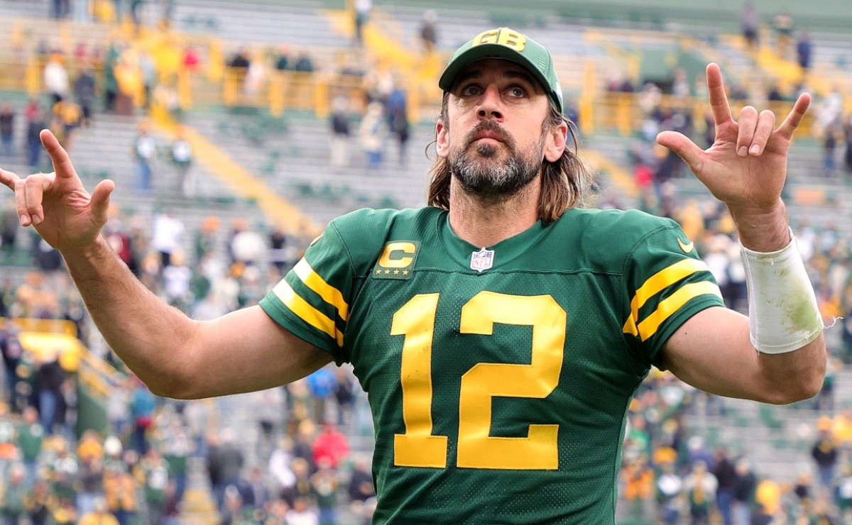 A grumpy and vengeful Aaron Rodgers will be in his happy place with the  Jets, Aaron Rodgers