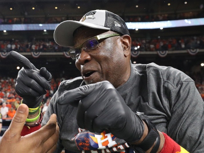 World Series 2022: Why is Dusty Baker wearing black gloves?