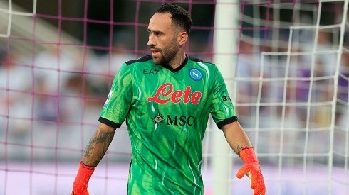 David Ospina en acción con Napoli.