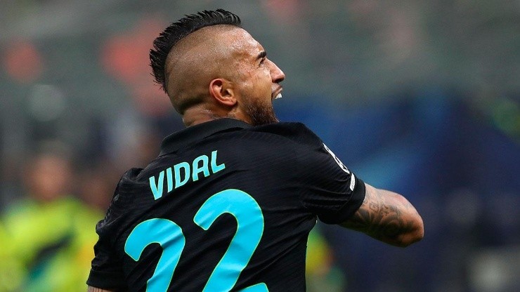 Arturo Vidal en festejo con Inter.