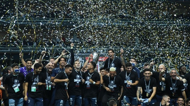 Rayados delira con el título de campeón de Concacaf. (Imago 7)