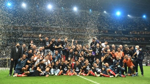 Rayados estrenó escudo tras ganar la Concacaf Champions League