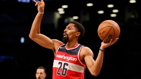 Spencer Dinwiddie of the Wizards at the game vs Nets
