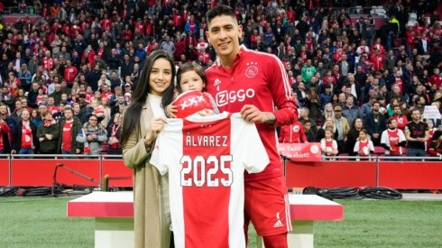 El mexicano renovó hasta 2025 con el Ajax